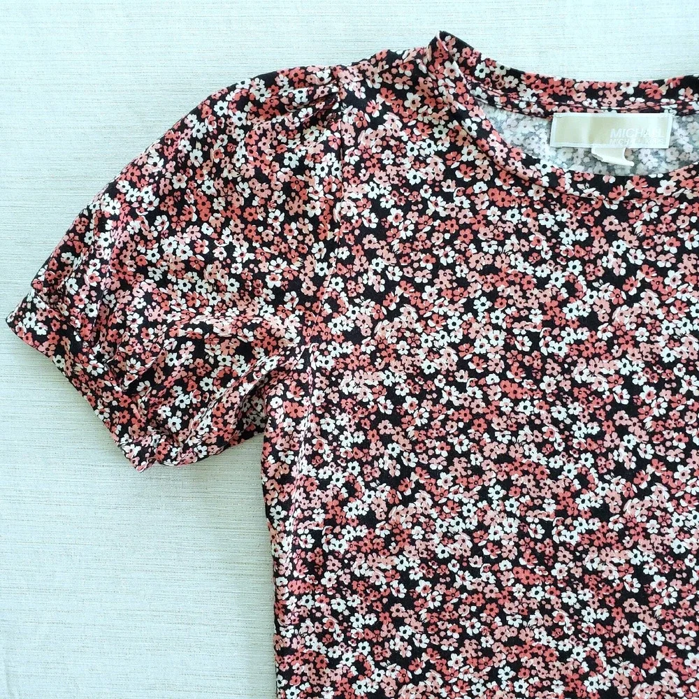 Michael Kors Top Women M Red Pink Ditsy Floral Tie Waist Tee Kawaii Cottagecore
